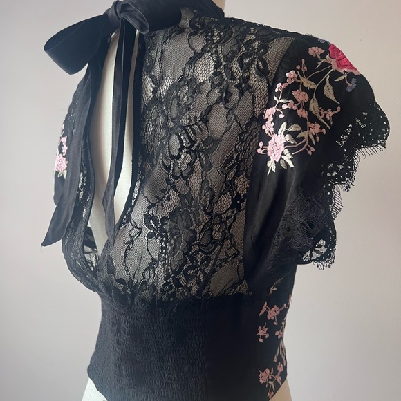 Floral Embroidered Black Lace Blouse - Picture 2 of 6